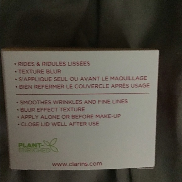 Clarins - Picture 3 of 3